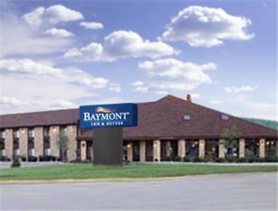 Baymont Inn & Suites San Marcos Exterior photo