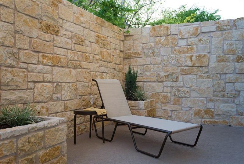 Baymont Inn & Suites San Marcos Exterior photo